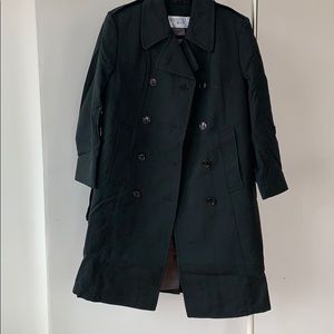 Green comfy jacket can be worn light or heavy.